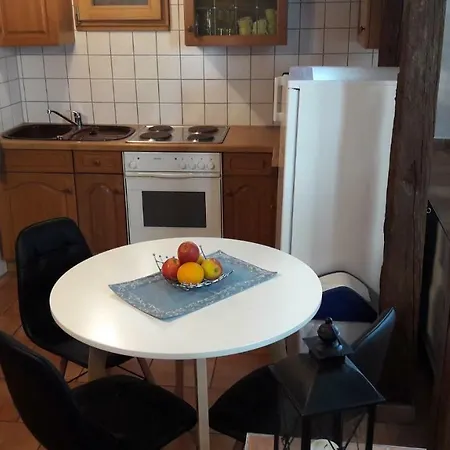 Urige Ferienwohnung Im Hafen Stralsunds Exterior photo